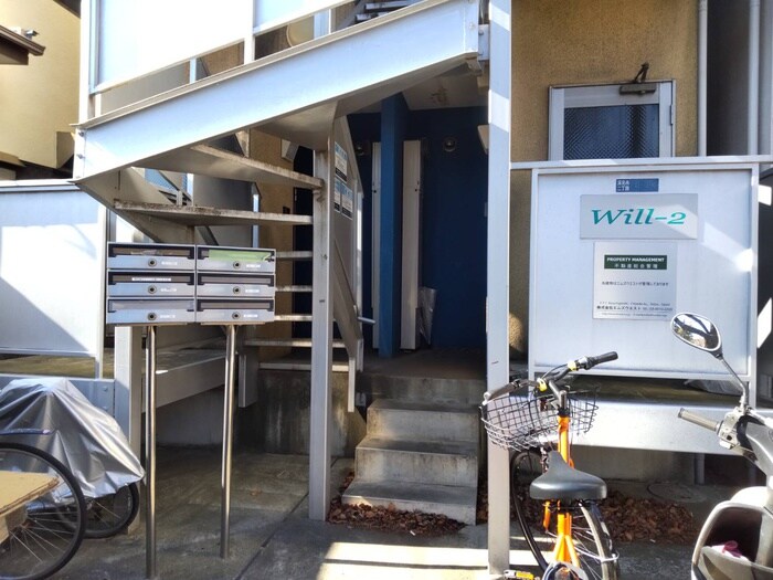 物件外観写真3　(エントランス部分)