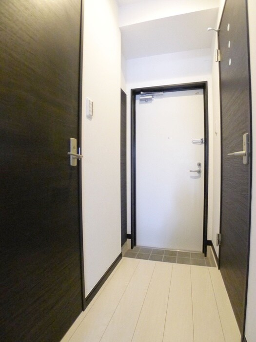 物件内観写真19　(玄関)
