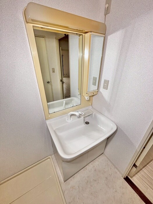 物件内観写真11　(洗面)