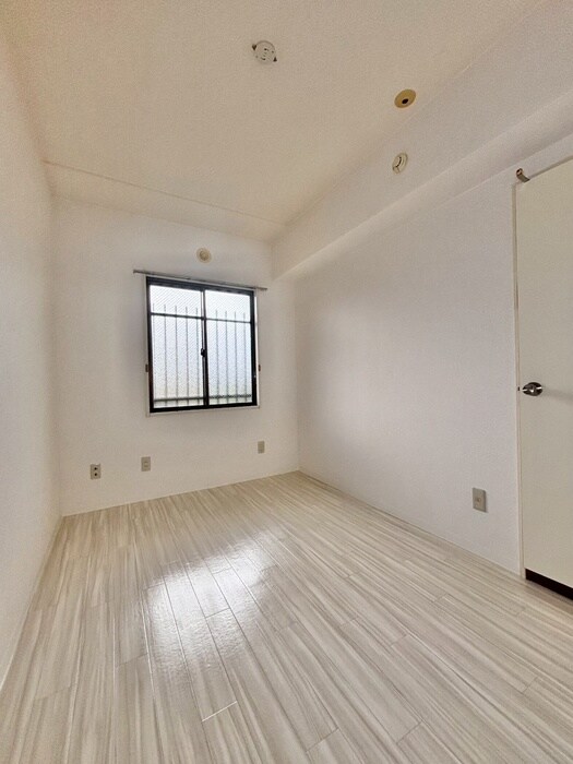 物件内観写真22　(居室)