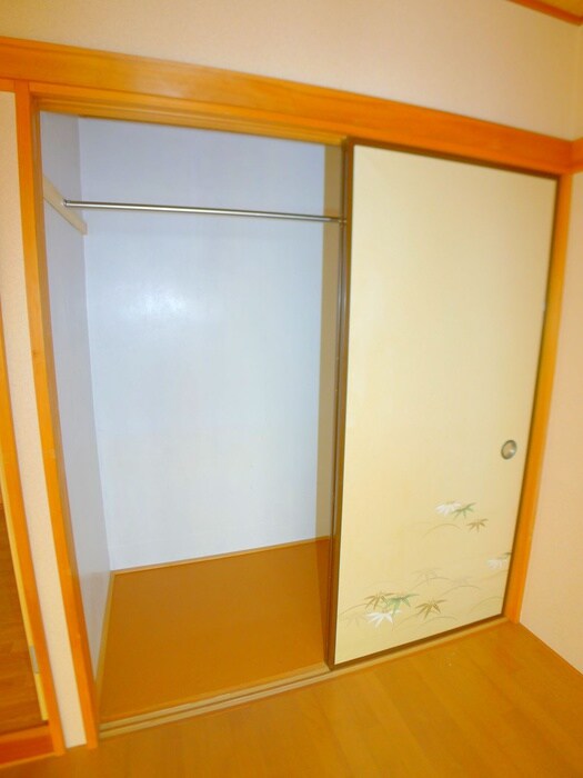 物件内観写真13　(収納)