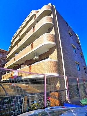ﾗｲｵﾝｽﾞﾏﾝｼｮﾝ北綾瀬第５（206）外観写真