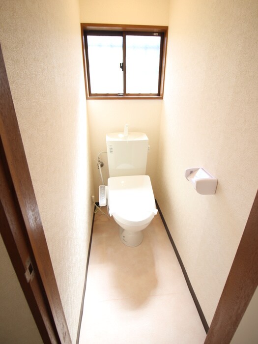 物件内観写真14　(トイレ)