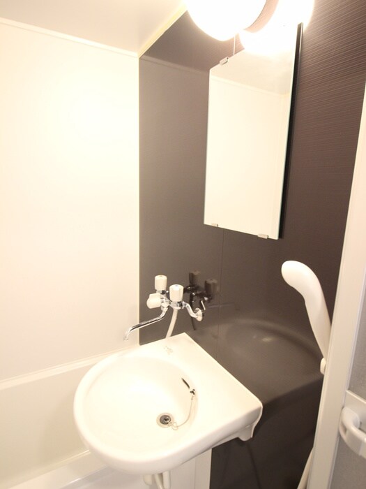 物件内観写真17　(洗面)