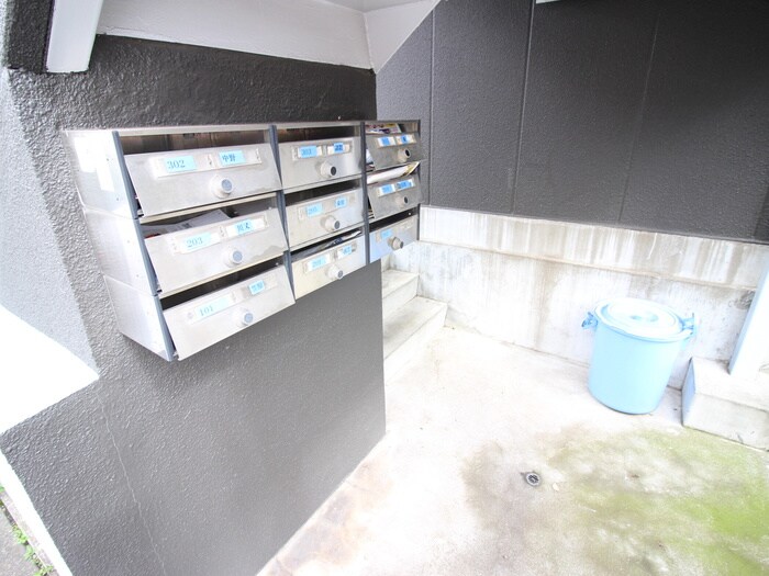 物件外観写真6　(建物設備)