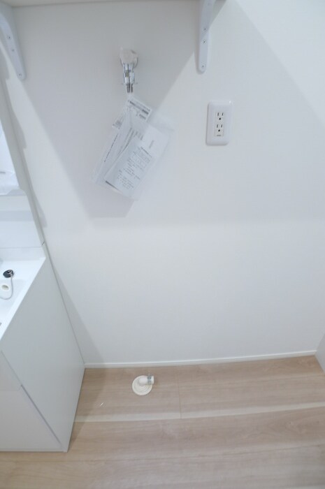 物件内観写真15　(洗濯機置場)