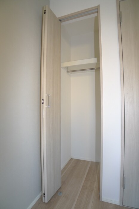 物件内観写真16　(収納)