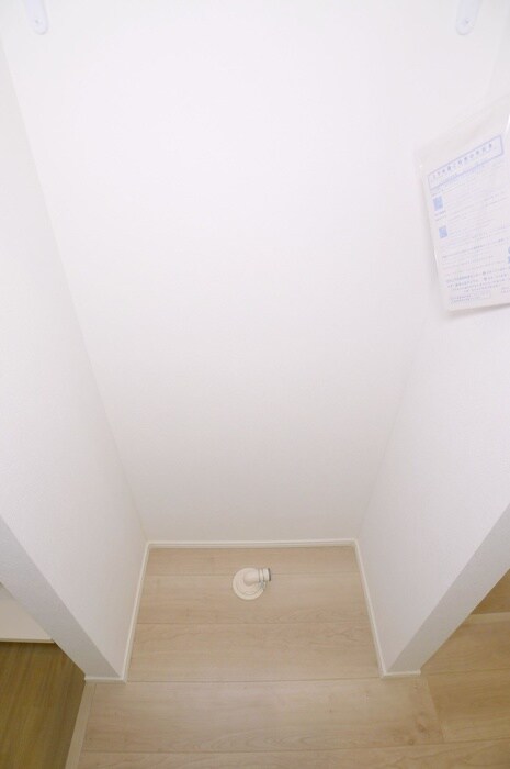 物件内観写真17　(洗濯機置場)