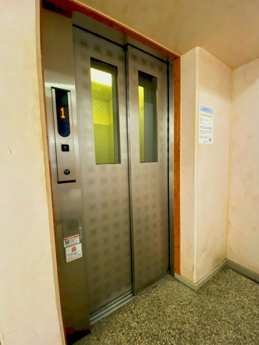 物件外観写真6　(建物設備)