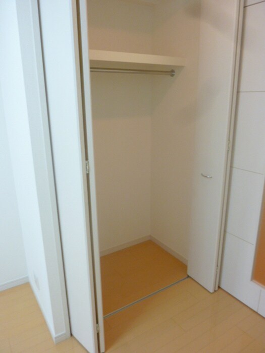 物件内観写真12　(収納)