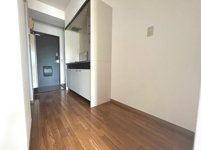 物件内観写真20　(廊下)