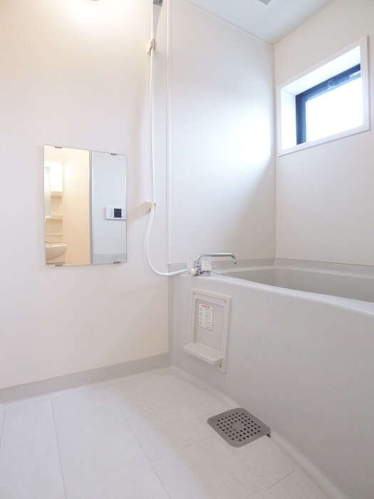 物件内観写真9　(バス／シャワールーム等)