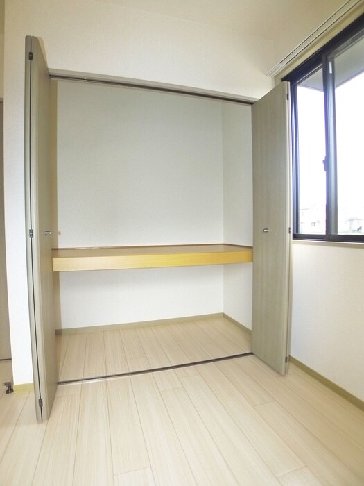 物件内観写真10　(収納)