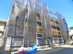 建築中