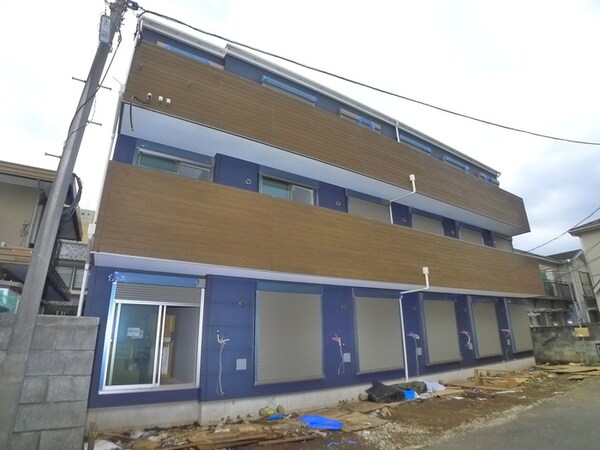 建築中