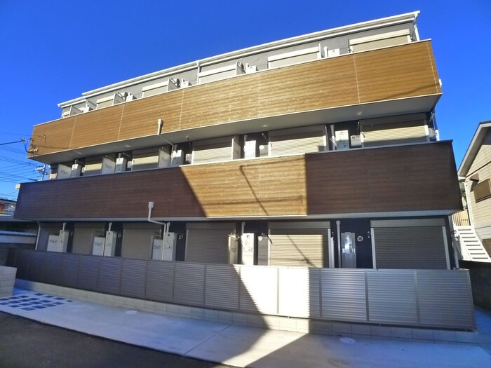 物件外観写真1　(建築中)