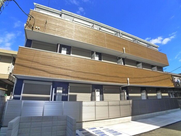 物件外観写真1　(建築中)