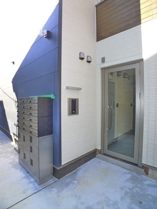 物件外観写真5　(建築中)