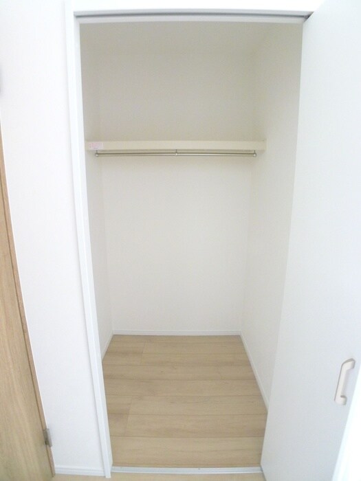 物件内観写真14　(収納)