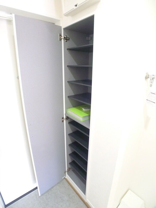 物件内観写真15　(靴箱)