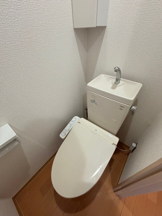 物件内観写真12　(トイレ)