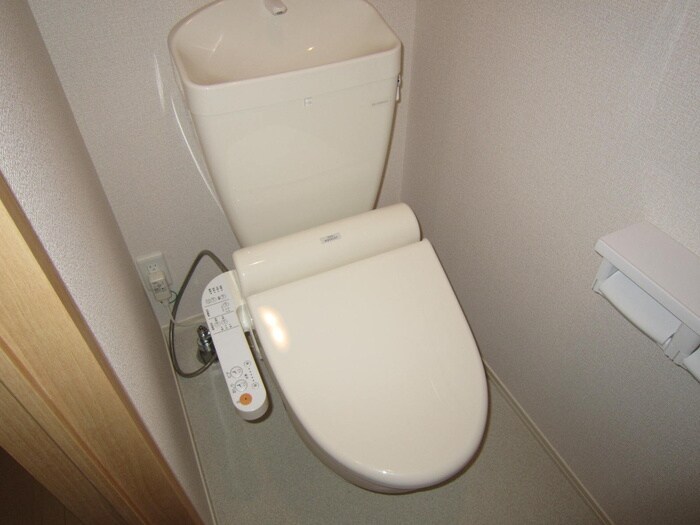 物件内観写真12　(トイレ)