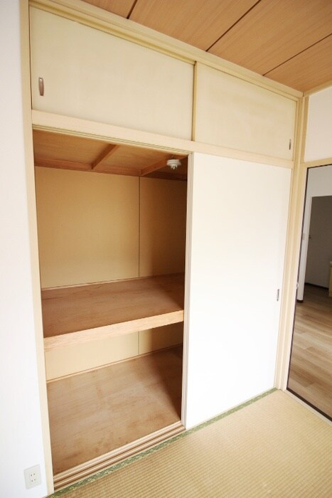 物件内観写真10　(収納)