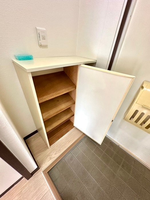 物件内観写真12　(靴箱)