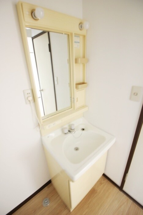 物件内観写真13　(洗面)