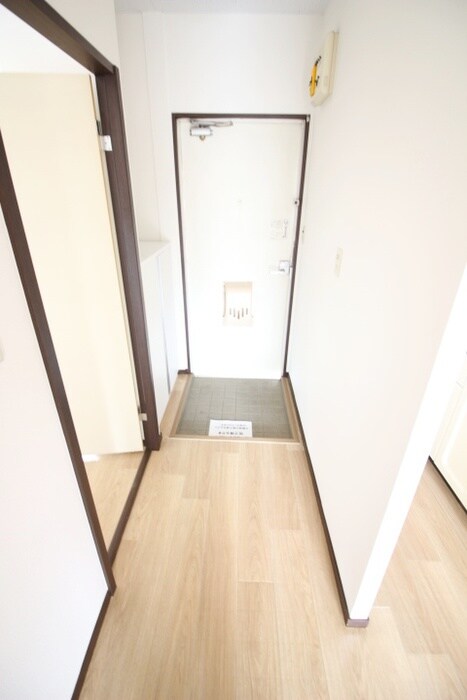 物件内観写真20　(廊下)