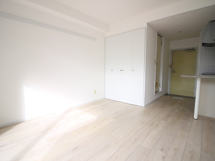 物件内観写真9　(居室)