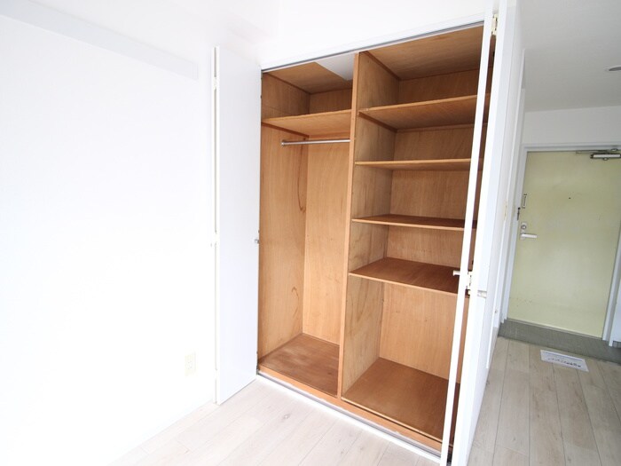 物件内観写真10　(収納)