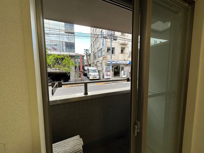 物件内観写真17　(室内からの展望)