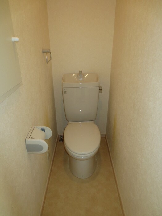 物件内観写真12　(トイレ)