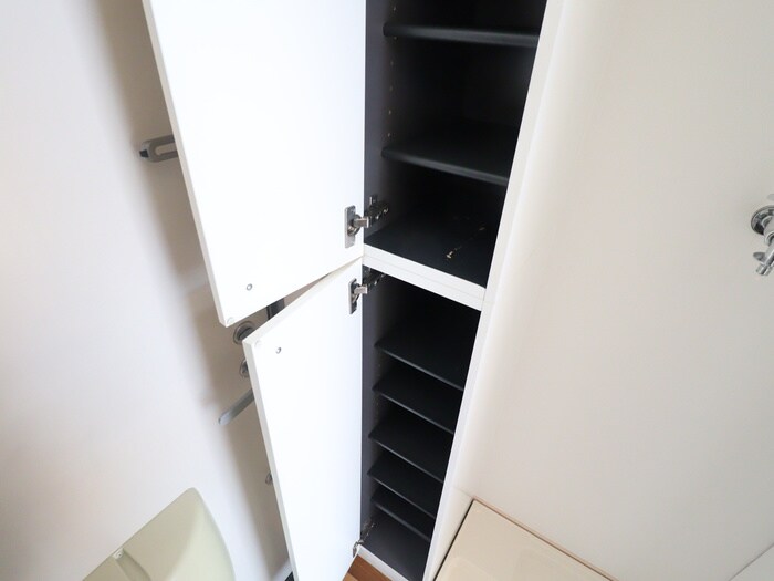 物件内観写真12　(靴箱)