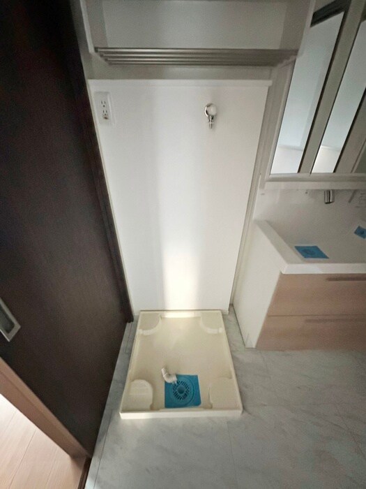 物件内観写真20　(洗濯機置場)