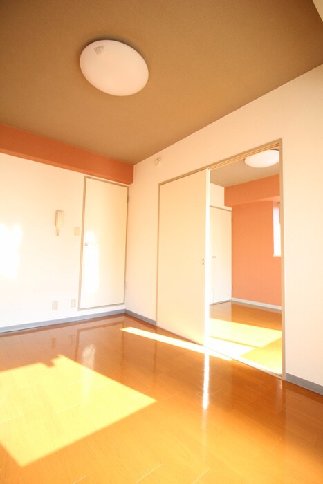 物件内観写真15　(居室)