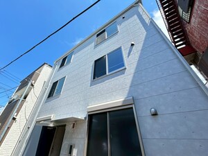 リファイン四つ木外観写真