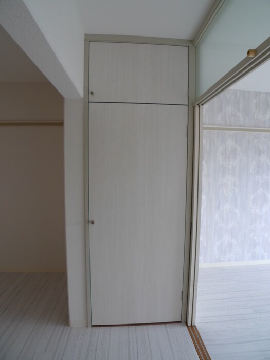 物件内観写真12　(収納)