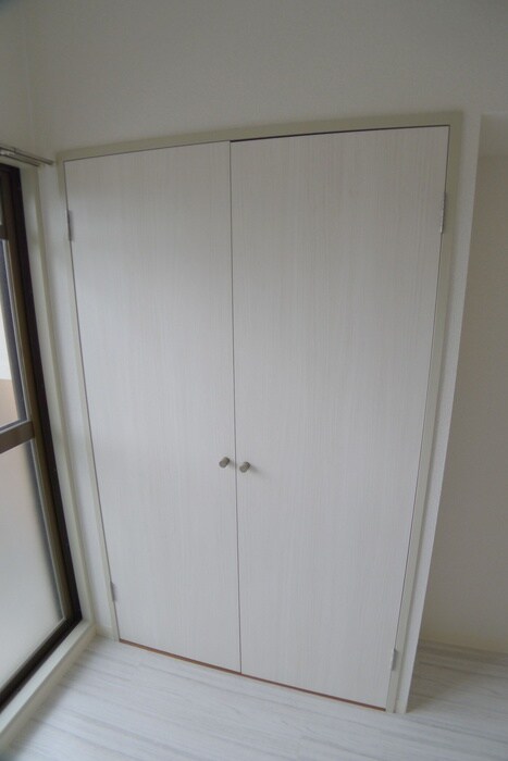 物件内観写真13　(収納)