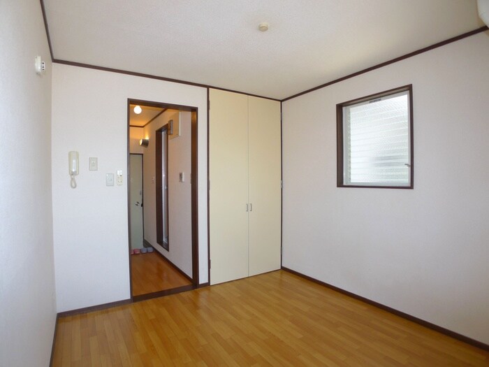 物件内観写真9　(居室)