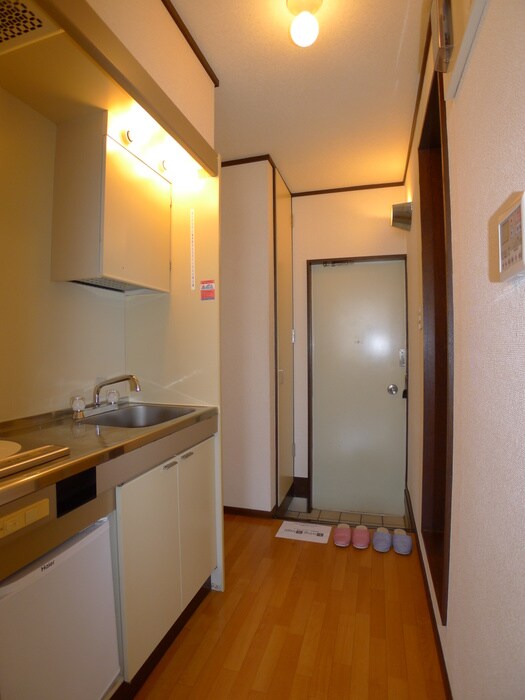 物件内観写真13　(廊下)