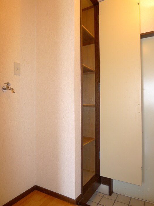 物件内観写真16　(靴箱)