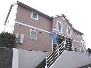 ラ・アベリ－ル外観写真