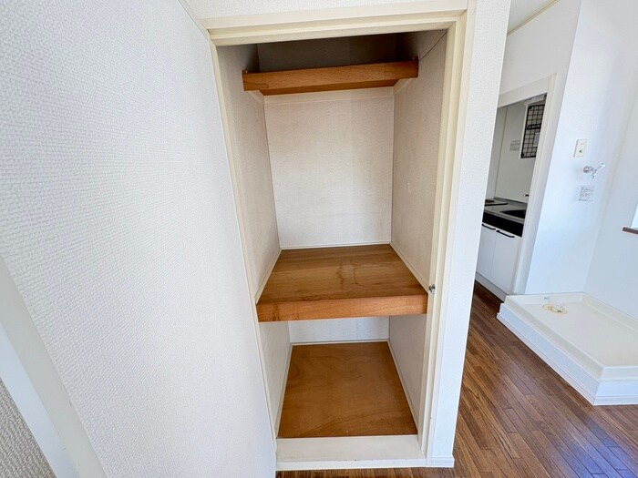 物件内観写真13　(収納)