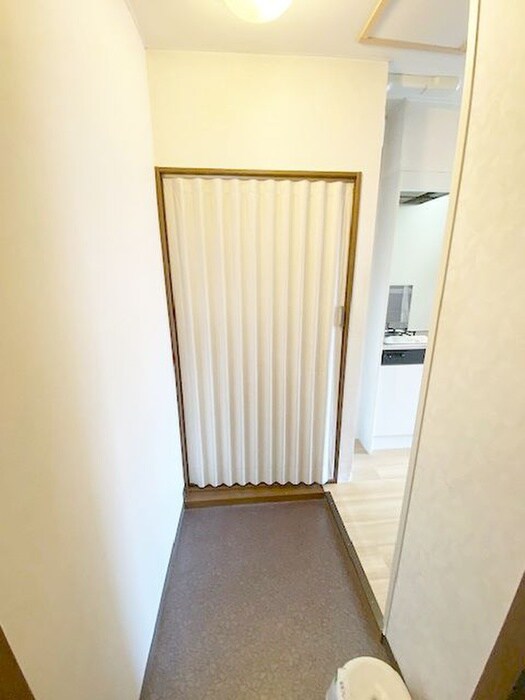 物件内観写真20　(玄関)
