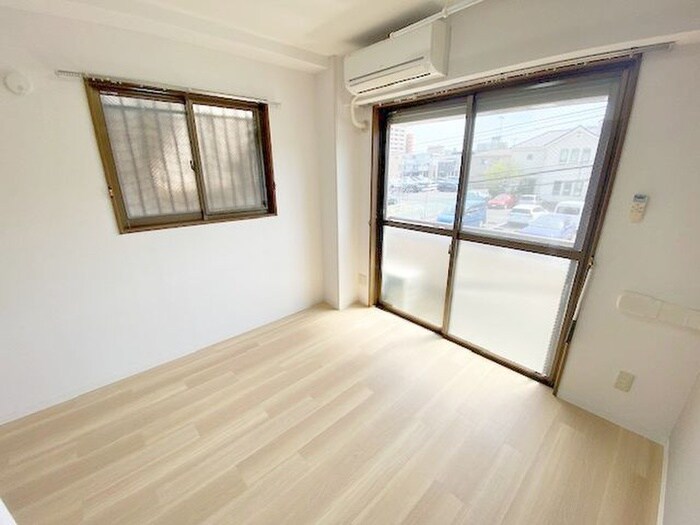 物件内観写真21　(居室)