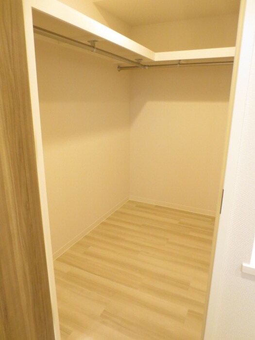 物件内観写真9　(収納)