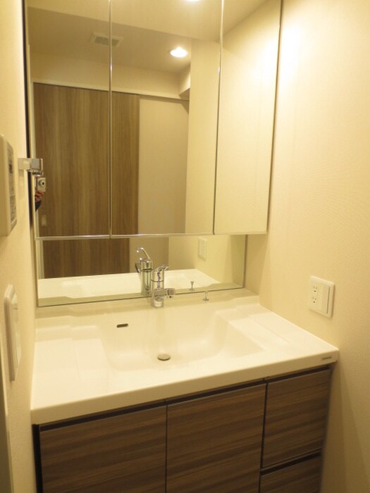 物件内観写真12　(洗面)