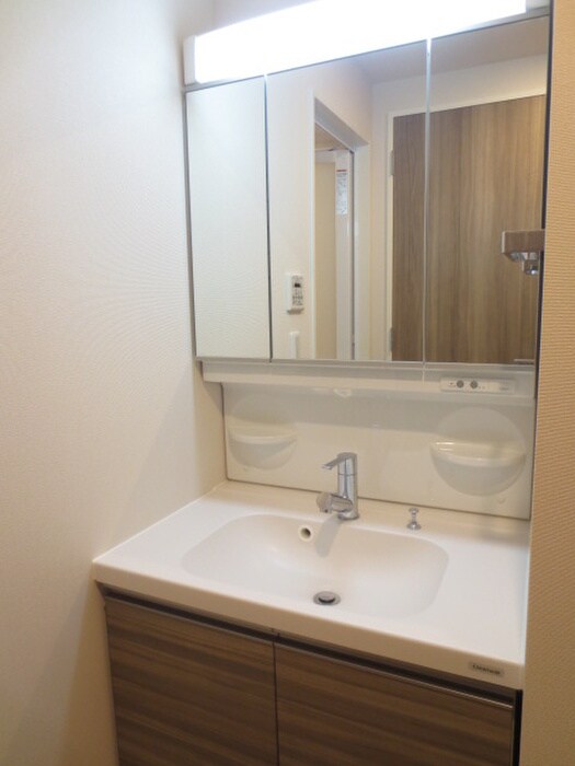 物件内観写真12　(洗面)